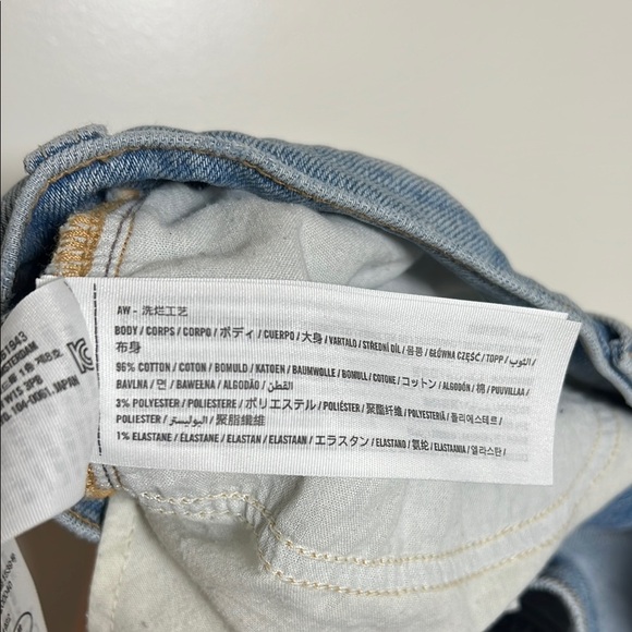 Hollister Men’s Denim Shorts Loose Epic Flex Light Size W32 - Picture 5 of 6